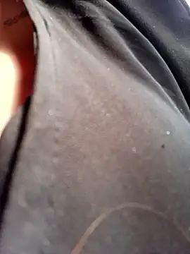 Snapshot of hanna-a chatting on October 16, 2025, 6:05 pm hanna-a online show from October 16, 2025, 6:05 pm