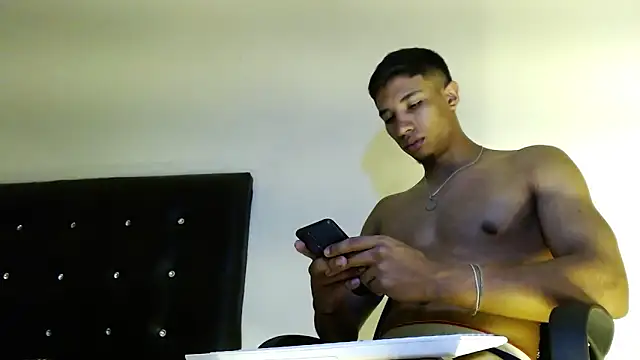 JacksonCooper1 online show from January 22, 2025, 9:35 am