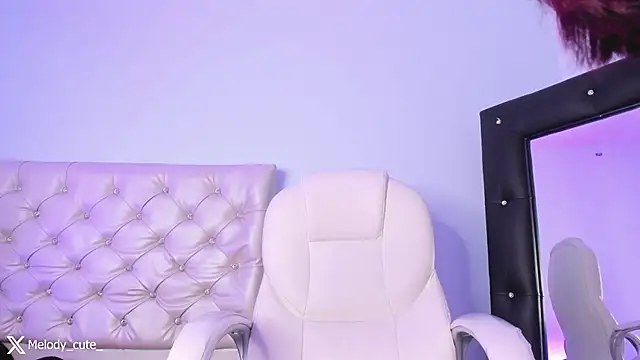 melody cute  online show from March 6, 2025, 3:46 am