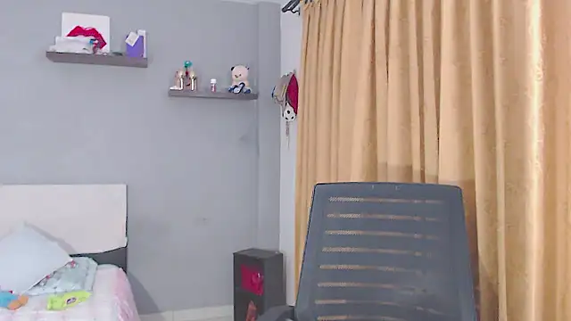 SusanLeroy online show from March 11, 2026, 9:14 am