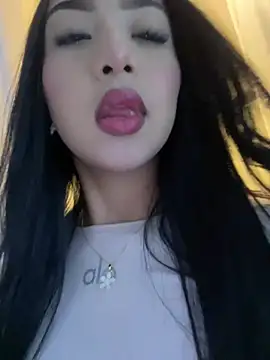 SOPHIACANDY19  online show from February 21, 2026, 12:12 am