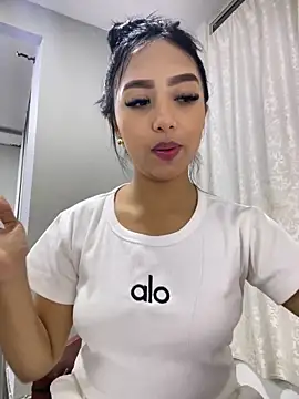Snapshot of SOPHIACANDY19_ chatting on December 31, 2024, 2:19 am SOPHIACANDY19 online show from December 31, 2024, 2:19 am
