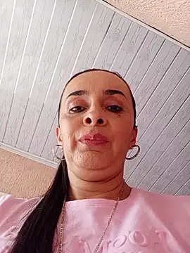 Samantha Sullivan  online show from April 7, 2026, 2:41 pm