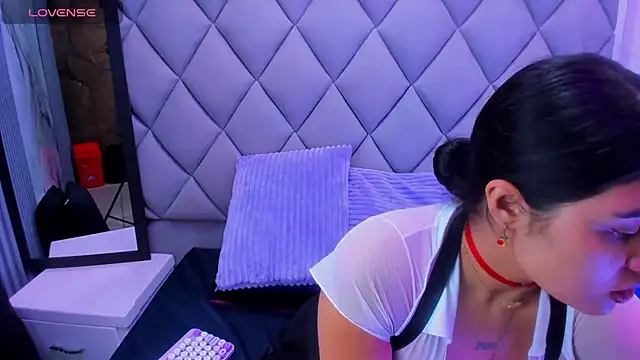 venusowen  online show from November 19, 2025, 11:32 am