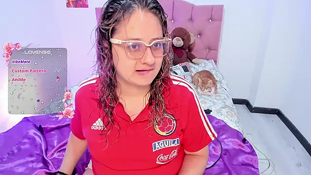 AnnieBigBoobs online show from November 15, 2025, 9:19 pm