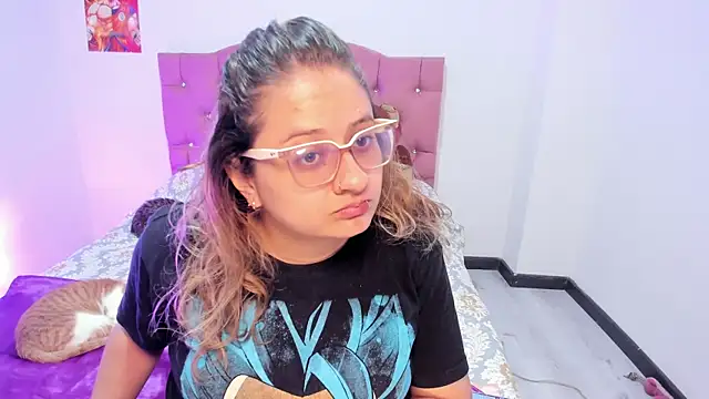 AnnieBigBoobs online show from November 20, 2025, 9:15 pm