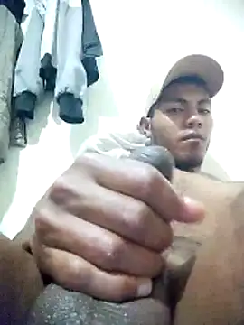 Snapshot of Cr7gAbdk chatting on December 4, 2025, 4:55 am Cr7gAbdk online show from December 4, 2025, 4:55 am