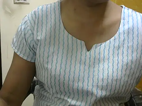 l l ish online show from October 15, 2025, 5:17 am