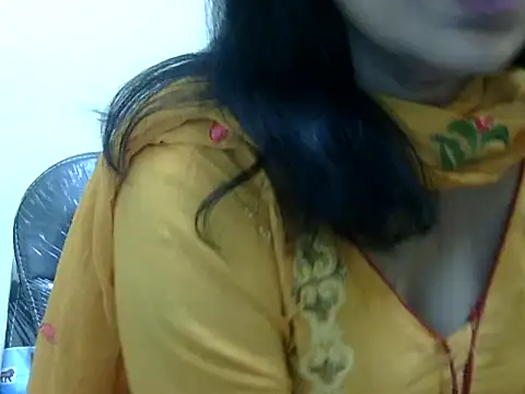 l l ish online show from October 31, 2025, 3:58 am