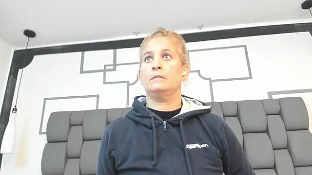 Snapshot of Jade_squirtt chatting on October 13, 2025, 1:12 pm Jade squirtt online show from October 13, 2025, 1:12 pm