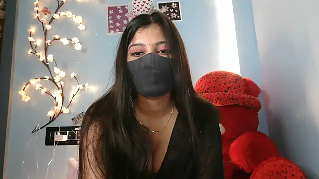 Snapshot of Reena_Singh53 chatting on October 10, 2025, 11:00 am Reena Singh53 online show from October 10, 2025, 11:00 am