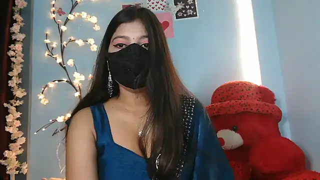 Reena Singh53 online show from December 14, 2025, 1:39 pm