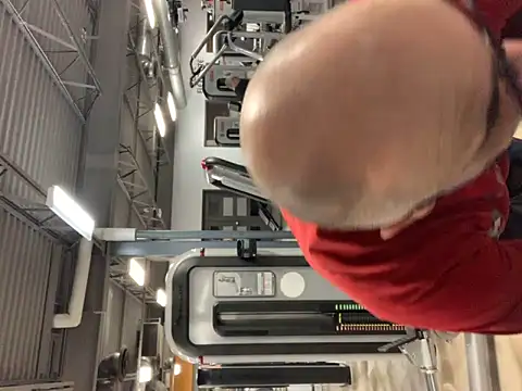 MaxVain online show from January 4, 2025, 10:13 pm