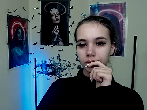  StAcY online show from November 22, 2025, 5:28 am