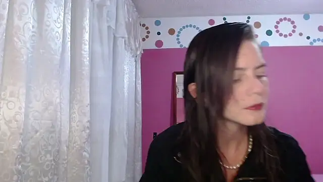 Snapshot of Hanny_24 chatting on May 20, 2026, 10:40 pm Hanny 24 online show from May 20, 2026, 10:40 pm