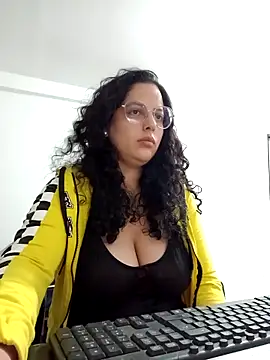 Snapshot of babyluna939 chatting on May 9, 2026, 11:41 pm babyluna939 online show from May 9, 2026, 11:41 pm