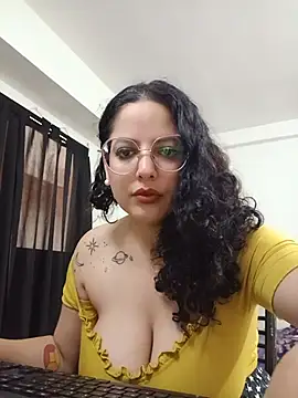 Snapshot of babyluna939 chatting on June 7, 2026, 2:22 pm babyluna939 online show from June 7, 2026, 2:22 pm
