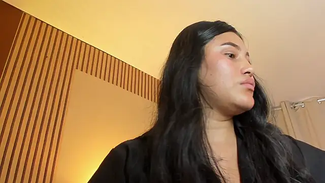 Little Ivy online show from April 17, 2026, 7:49 pm