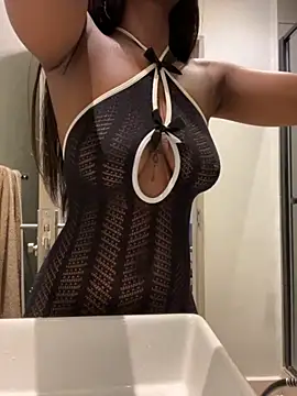 Snapshot of mmbaliii chatting on November 25, 2025, 10:48 am mmbaliii online show from November 25, 2025, 10:48 am