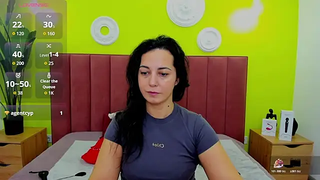 Linda Insatiable online show from February 23, 2026, 1:40 am