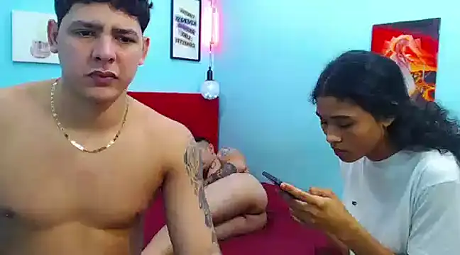 destroys girls online show from December 10, 2024, 4:45 am