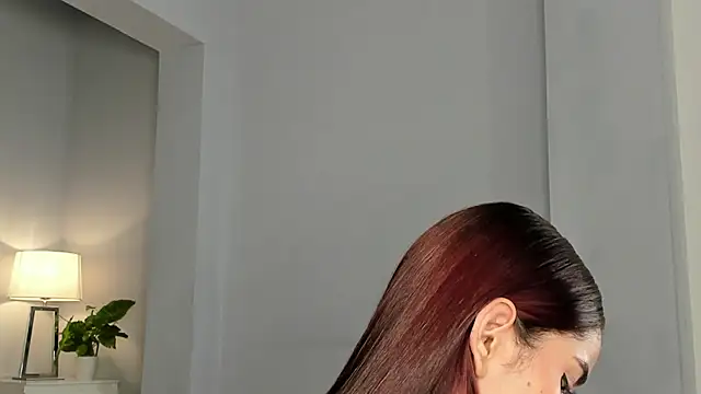 Madie  collins online show from February 25, 2025, 5:51 pm