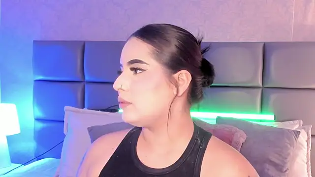 SpicySugar  online show from April 12, 2026, 8:01 pm