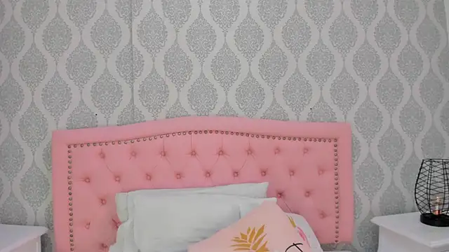 Snapshot of martina_rivera_ chatting on October 12, 2025, 12:39 pm martina rivera online show from October 12, 2025, 12:39 pm