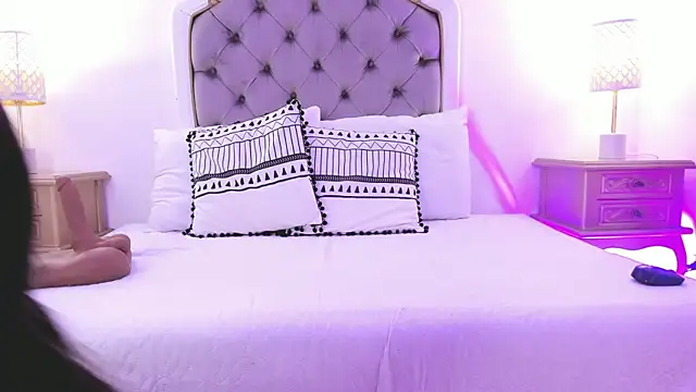 martina rivera  online show from March 17, 2026, 11:35 am