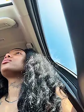 butterflybootyy online show from April 8, 2026, 4:08 pm