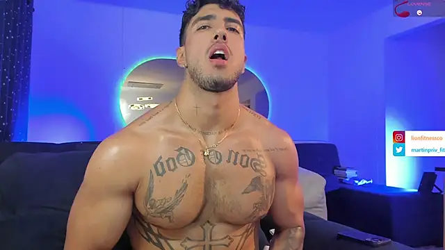 JACOB MARTINS online show from March 11, 2025, 10:31 pm