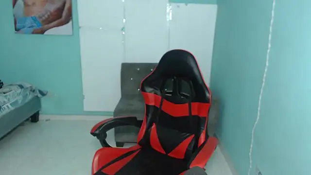 Snapshot of black30cmdick chatting on February 16, 2026, 2:37 pm black30cmdick online show from February 16, 2026, 2:37 pm