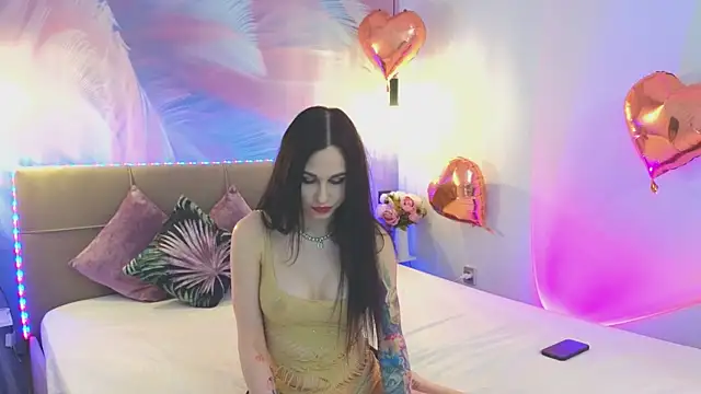 WendyCrose online show from March 9, 2025, 7:59 pm