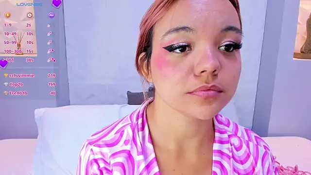 EmilyRouss  online show from March 5, 2025, 1:31 am