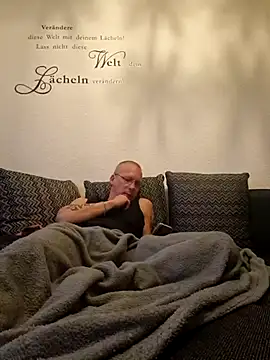 Maiki82 online show from January 10, 2025, 8:40 am