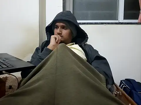 Jonrobinso online show from December 21, 2025, 4:52 pm