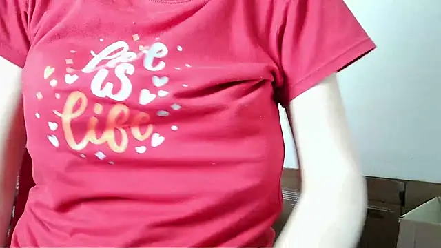 alixia81 online show from October 29, 2025, 7:35 pm