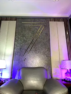 AaronCruz  online show from January 7, 2026, 7:41 pm