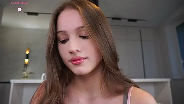 hecola online show from November 21, 2025, 12:15 pm