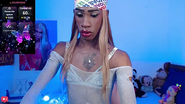 Kendall Gil online show from October 21, 2025, 9:25 pm