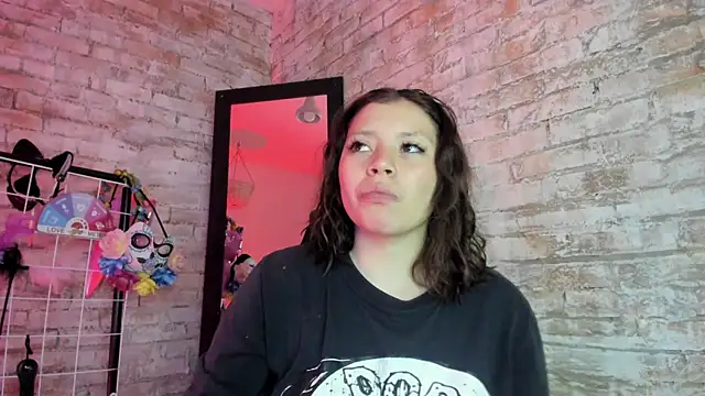 Snapshot of Cherry_xoxx chatting on November 4, 2025, 12:31 pm Cherry xoxx online show from November 4, 2025, 12:31 pm