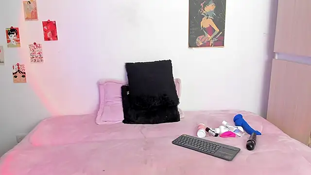 Snapshot of AlyRoses chatting on February 11, 2025, 10:07 pm AlyRoses online show from February 11, 2025, 10:07 pm