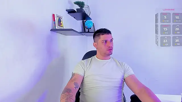 Snapshot of Jacoob19_ chatting on November 23, 2025, 2:16 pm Jacoob19 online show from November 23, 2025, 2:16 pm