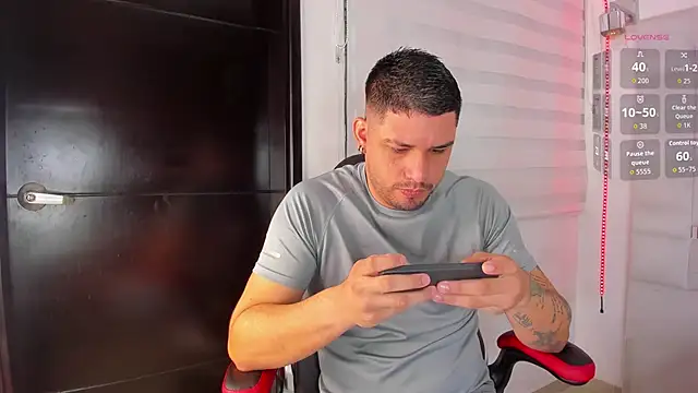 Snapshot of Jacoob19_ chatting on November 29, 2025, 1:11 pm Jacoob19 online show from November 29, 2025, 1:11 pm