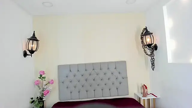 hellen kat online show from March 14, 2025, 12:54 am