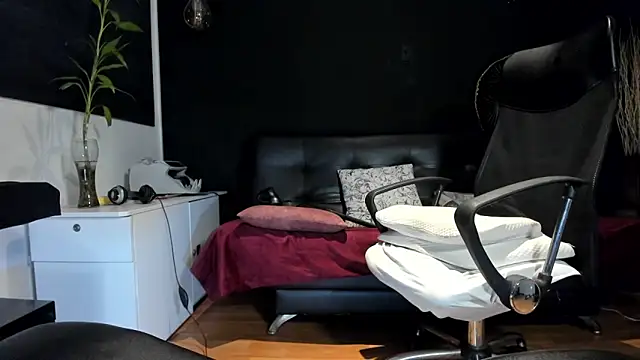 Snapshot of alessandro_wye chatting on November 3, 2025, 6:40 am alessandro wye online show from November 3, 2025, 6:40 am