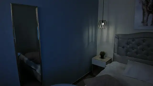 escarleth   online show from October 7, 2025, 12:50 pm