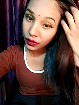 Snapshot of SUM-278 chatting on February 19, 2025, 9:28 am SUM-278 online show from February 19, 2025, 9:28 am