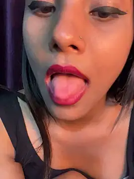 Snapshot of SUM-278 chatting on March 11, 2025, 12:06 pm SUM-278 online show from March 11, 2025, 12:06 pm