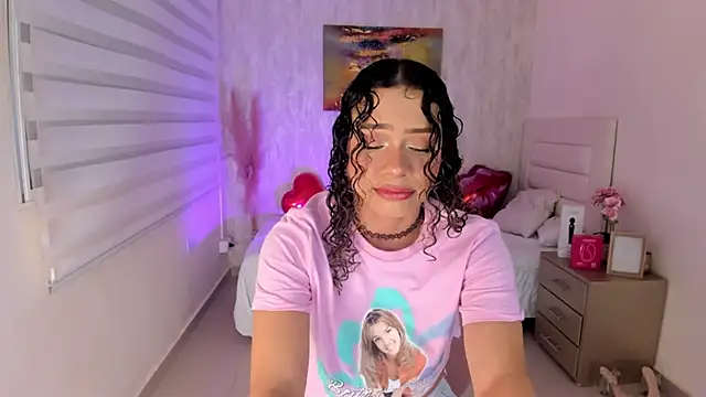 Snapshot of Keni_malf chatting on February 20, 2026, 3:47 am Keni malf online show from February 20, 2026, 3:47 am